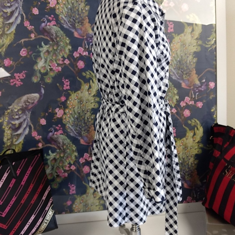 Last One! Kim Rogers Coat - Picture 3 of 10